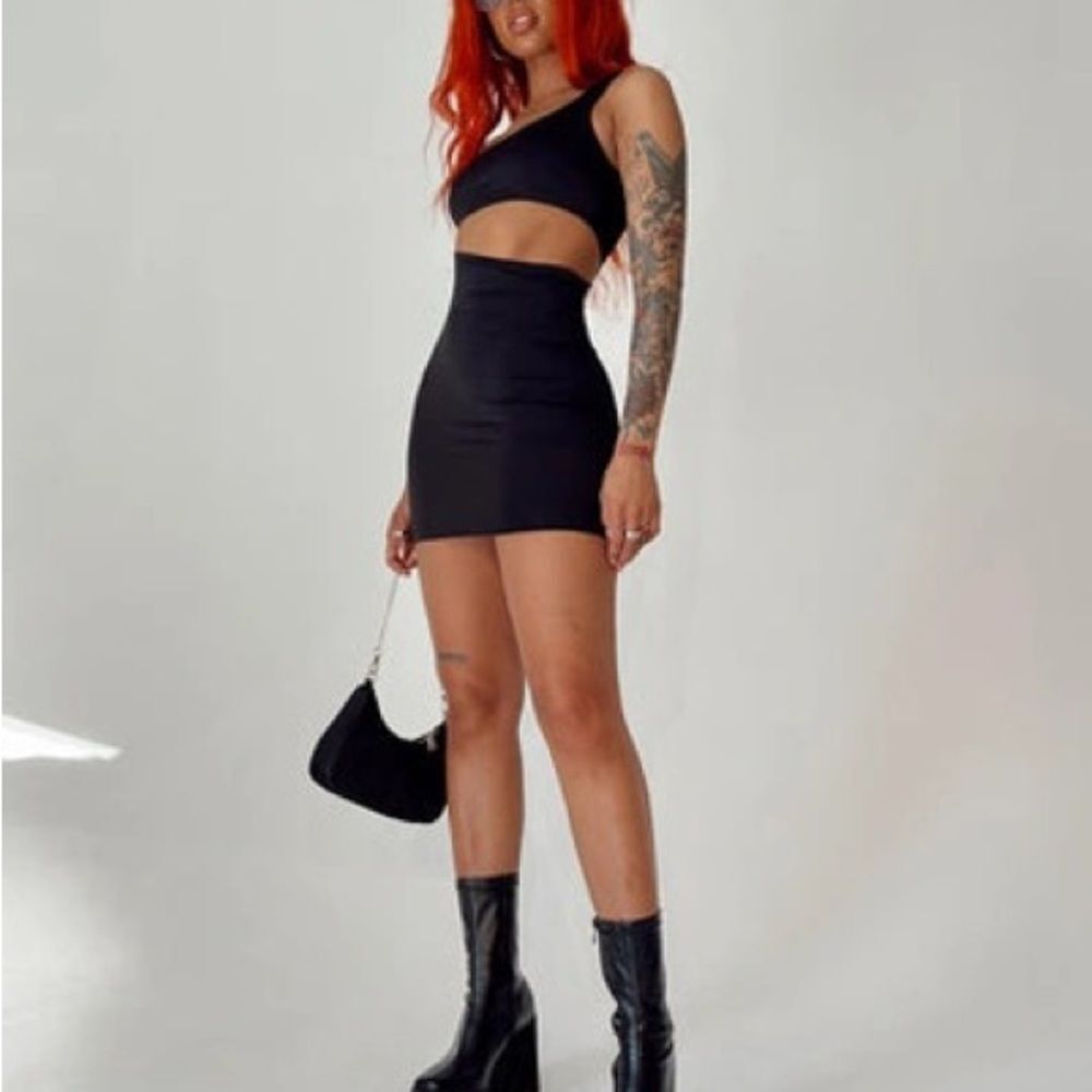 Princess Polly One Shoulder Mini Dress - Picture 8 of 9